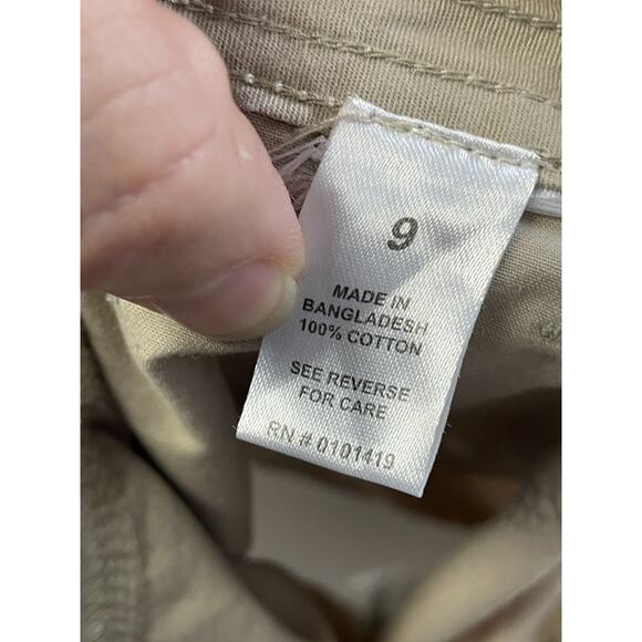 Aldo Trevi Shorts Womens 9 Khaki Beige Button Tab Utility Casual Pockets - Picture 9 of 10